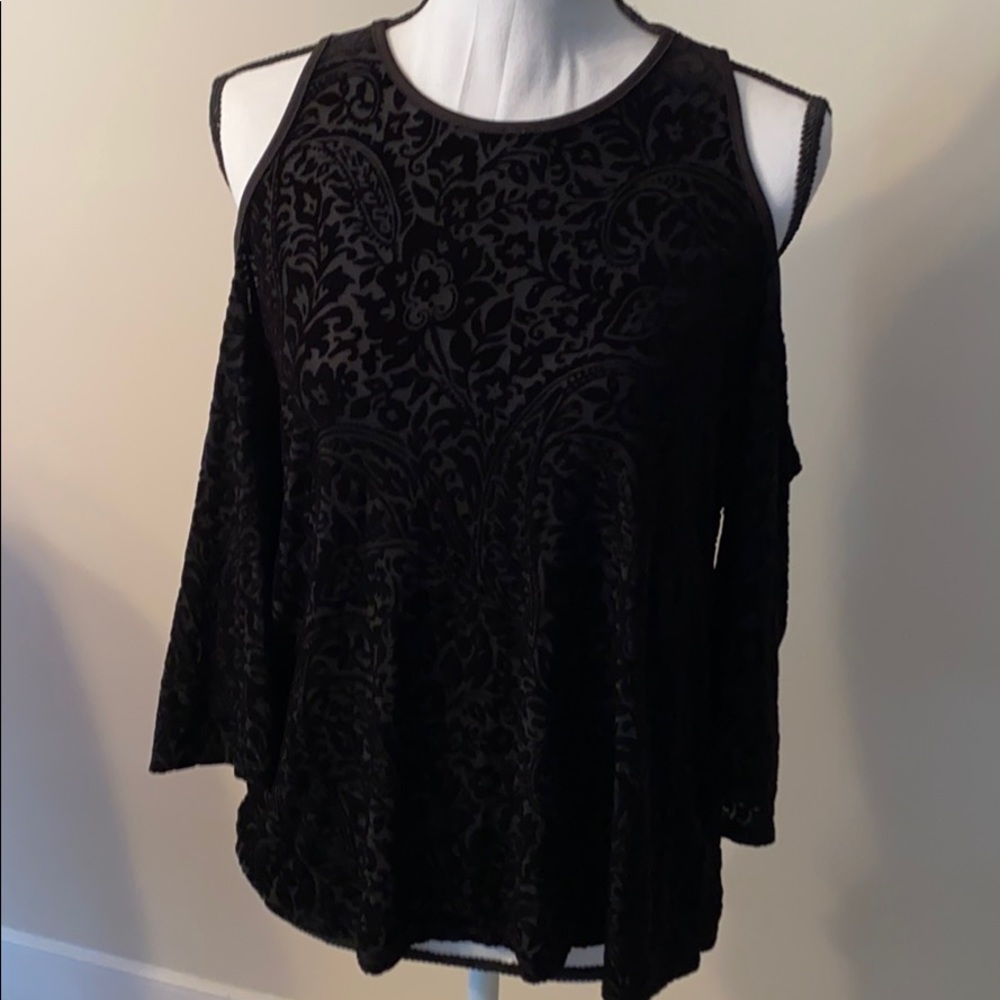 Francescas velvet cold shoulder blouse